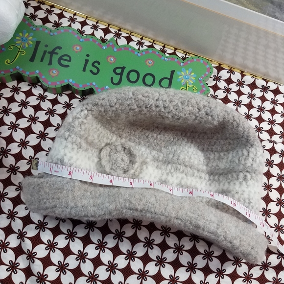 Women Wool Hat - Picture 8 of 11